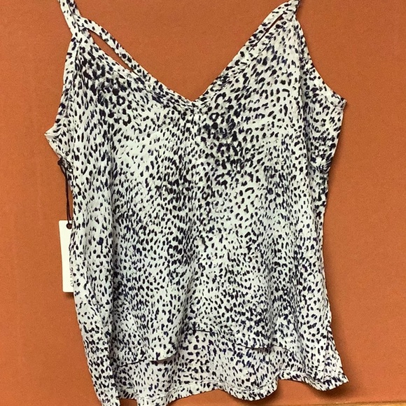 Olivaceous Crop Top Size Small NWT - Picture 3 of 4